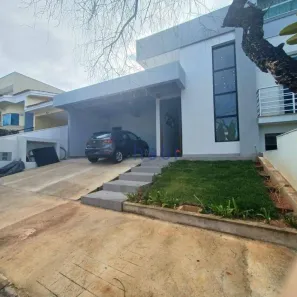 Casa de Condomínio com 3 Quartos à venda, 180m² no Aparecidinha, Sorocaba