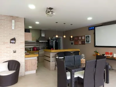 Casa de Condomínio com 2 Quartos à venda, 230m² no Vila Cordenonsi, Americana