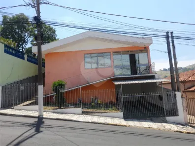 Casa com 3 Quartos à venda, 180m² no Bairro das Palmeiras, Serra Negra