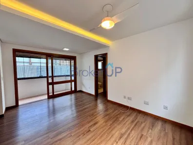 Apartamento com 3 Quartos para alugar, 90m² no Auxiliadora, Porto Alegre