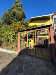 Casa com 4 Quartos para alugar, 250m² no Salgado Filho, Caxias do Sul