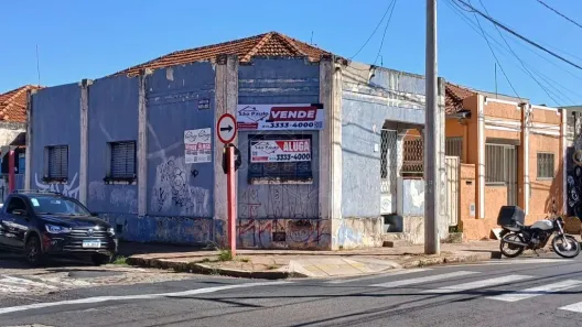 Casa com 3 Quartos para venda ou aluguel, 89m² no Centro, Araraquara