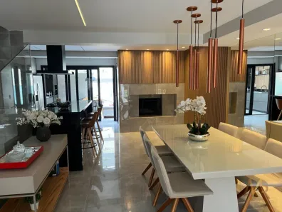 Casa de Condomínio com 4 Quartos à venda, 240m² no Jardim Ampliação, São Paulo