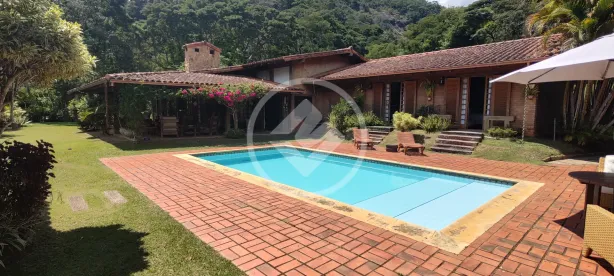 Casa com 4 Quartos à venda, 800m² no Itaipava, Petrópolis