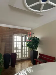 Sobrado com 3 Quartos para alugar, 242m² no Tatuapé, São Paulo