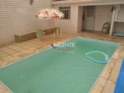 Sobrado com 3 Quartos à venda, 160m² no Parque Bitaru, São Vicente