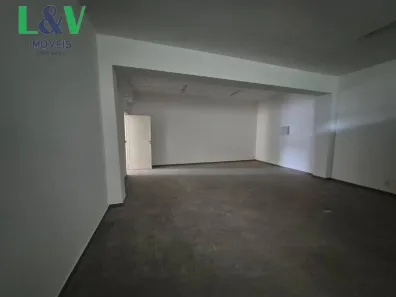 Ponto Comercial para alugar, 250m² no Parque Niero, Louveira