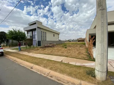 Lote/Terreno à venda, 312m² no Jardim Cristal, Aparecida de Goiânia