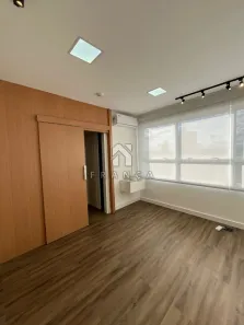 Sala Comercial à venda, 36m² no Centro, Jacareí