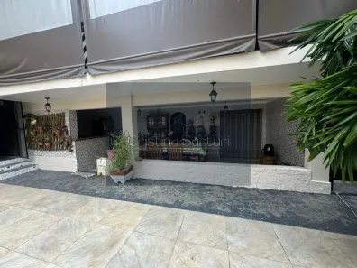 Casa de Condomínio com 4 Quartos para alugar, 375m² no Vila Zezé, Jacareí