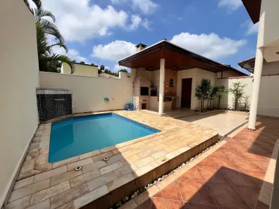 Sobrado com 3 Quartos à venda, 250m² no Jardim Maria Cândida, Caçapava