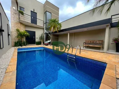Casa com 3 Quartos para alugar, 207m² no Parque Novo Mundo, Americana