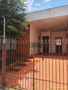 Casa com 3 Quartos à venda, 150m² no Jardim Londrilar, Londrina