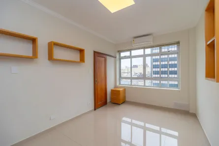Sala Comercial com 1 Quarto para alugar, 26m² no Centro, Curitiba