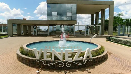 Lote/Terreno à venda, 300m² no Centro, Presidente Prudente