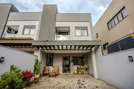 Sobrado com 3 Quartos à venda, 138m² no Igara, Canoas
