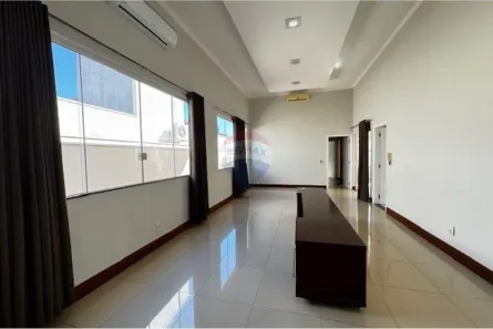 Casa de Condomínio com 3 Quartos para alugar, 199m² no Residencial Villaggio III, Bauru