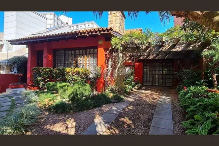 Casa com 4 Quartos para alugar, 300m² no Boa Vista, Porto Alegre