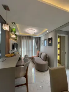 Apartamento com 2 Quartos para alugar, 54m² no De Lazzer, Caxias do Sul