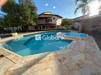 Imóvel Comercial com 4 Quartos à venda, 800m² no Jardim São Luiz, Montes Claros