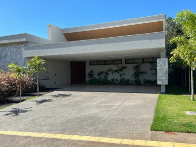 Casa com 4 Quartos à venda, 320m² no Parque Cidade, Goiânia