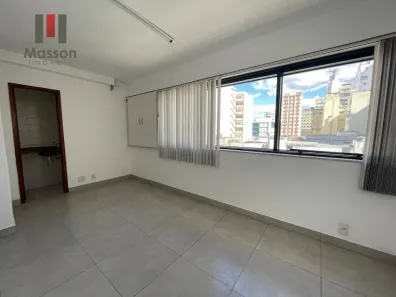 Sala Comercial para alugar, 30m² no Centro, Juiz de Fora