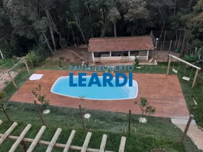 Fazenda/Sítio com 2 Quartos à venda, 220m² no Caldas, Caldas