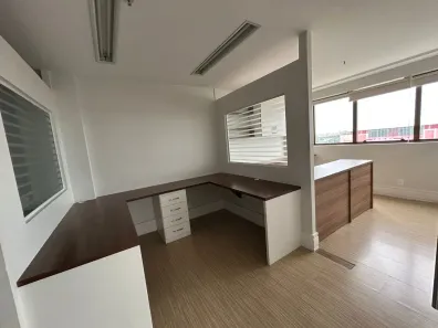 Sala Comercial para alugar, 60m² no Barra Olímpica, Rio de Janeiro