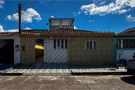 Casa com 2 Quartos à venda, 146m² no Novo Aleixo, Manaus