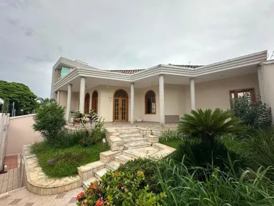 Casa com 4 Quartos para alugar, 420m² no Castelo, Belo Horizonte