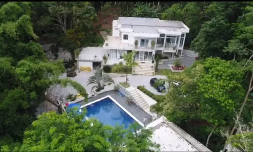 Casa com 5 Quartos à venda, 1000m² no Cantagalo, Rio das Ostras
