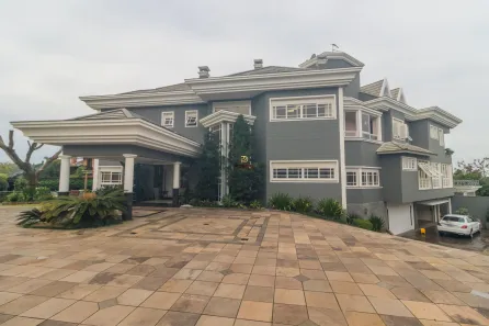 Casa de Condomínio com 6 Quartos à venda, 1200m² no Residencial Giardino (Barro Vermelho), Gravataí