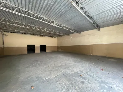 Ponto Comercial para alugar, 840m² no Presidente Kennedy, Fortaleza