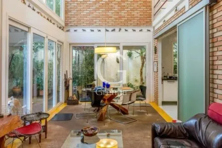 Casa com 5 Quartos à venda, 290m² no Vila Madalena, São Paulo