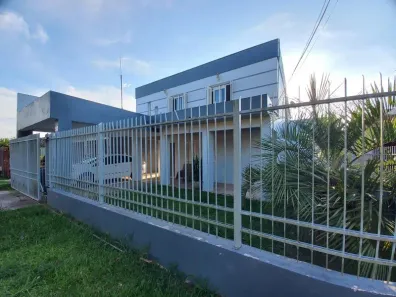 Casa com 4 Quartos à venda, 290m² no Pé de Plátano, Santa Maria