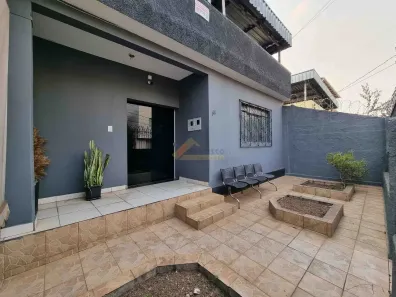 Imóvel Comercial com 3 Quartos à venda, 200m² no Centro, Divinópolis