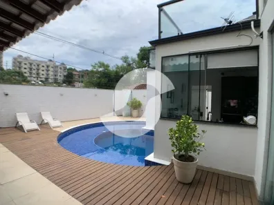 Casa de Condomínio com 4 Quartos à venda, 425m² no Badu, Niterói