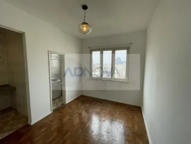 Kitnet com 1 Quarto para alugar, 24m² no Catete, Rio de Janeiro