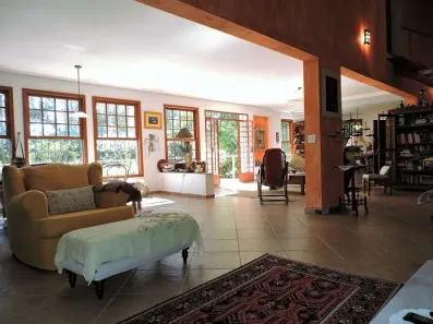 Casa de Condomínio com 3 Quartos à venda, 415m² no Moinho Velho, Embu das Artes