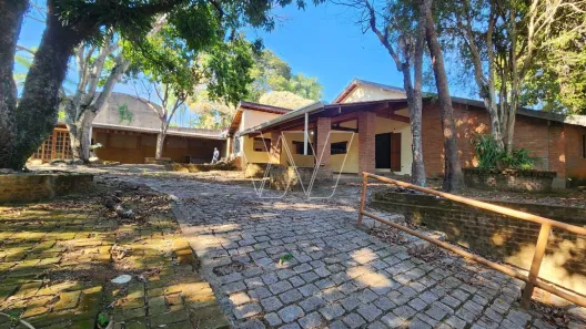 Casa com 3 Quartos para alugar, 418m² no Joaquim Egídio, Campinas