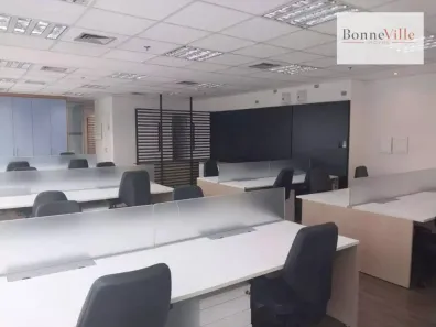 Sala Comercial para alugar, 122m² no Jardim das Acácias, São Paulo