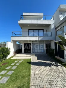 Casa de Condomínio com 3 Quartos para venda ou aluguel, 200m² no Vargem Pequena, Rio de Janeiro