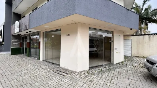 Sala Comercial para alugar, 80m² no Bom Retiro, Joinville