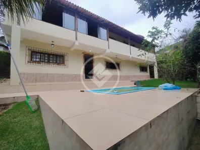 Casa de Condomínio com 4 Quartos à venda, 218m² no Córrego Sujo, Teresópolis