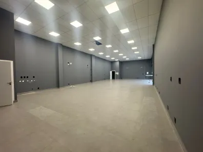 Sala Comercial para alugar, 196m² no Centro, Balneário Camboriú