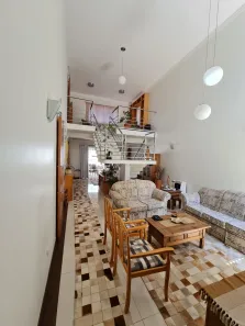 Sobrado com 4 Quartos à venda, 236m² no Jardim Acapulco, São Carlos