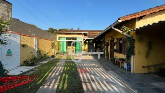 Casa com 3 Quartos à venda, 147m² no Balneário Stella Maris, Peruíbe