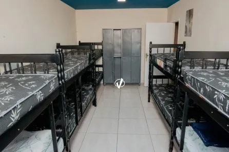 Prédio Comercial com 8 Quartos para alugar, 270m² no Centro, Pindamonhangaba