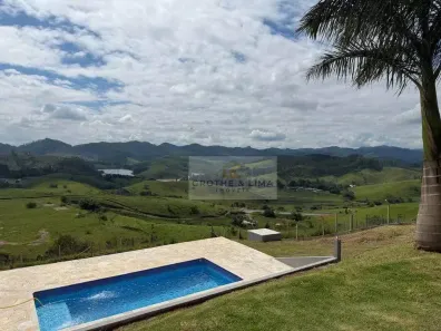 Fazenda/Sítio com 3 Quartos à venda, 180m² no Zona Rural, Paraibuna