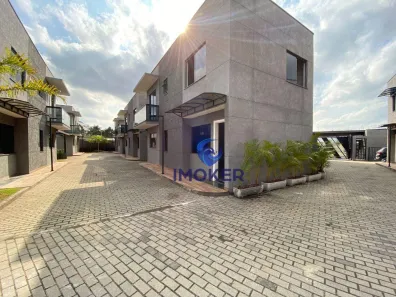 Sobrado com 3 Quartos à venda, 98m² no Vila Júlia, Poá